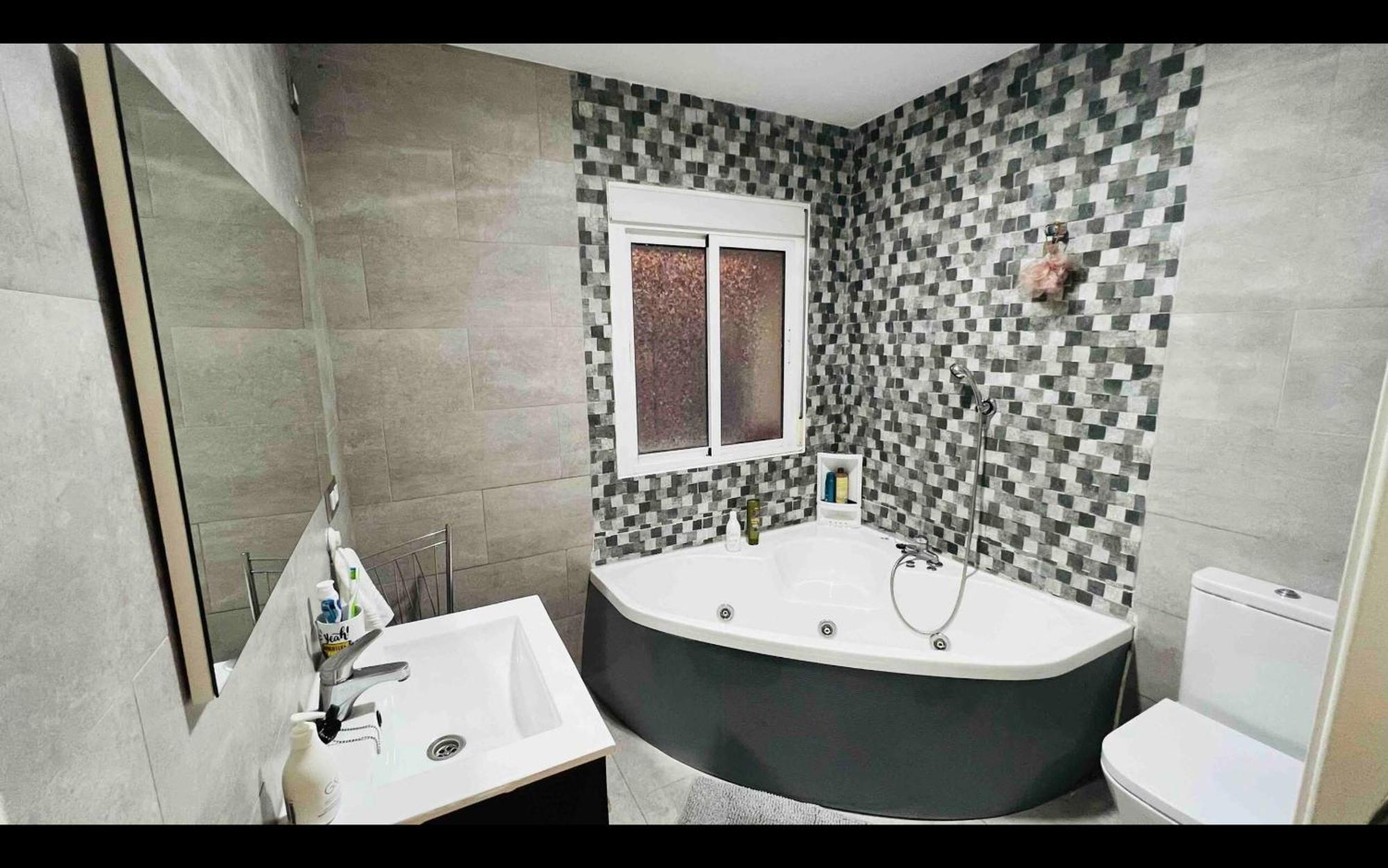 Habitacion Comoda Sevilla Exterior foto